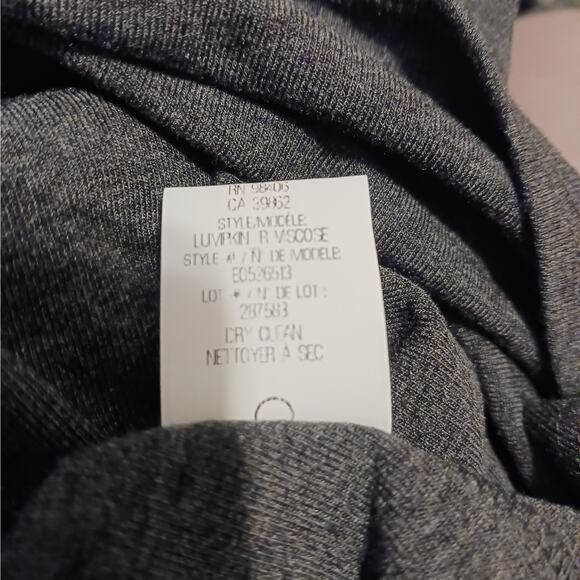 Theory Gray Layered Sleeveless Tank Top - Picture 11 of 12